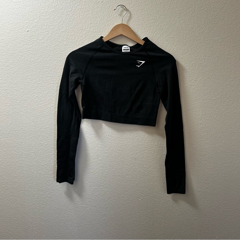 Black Long Sleeve Crop Top